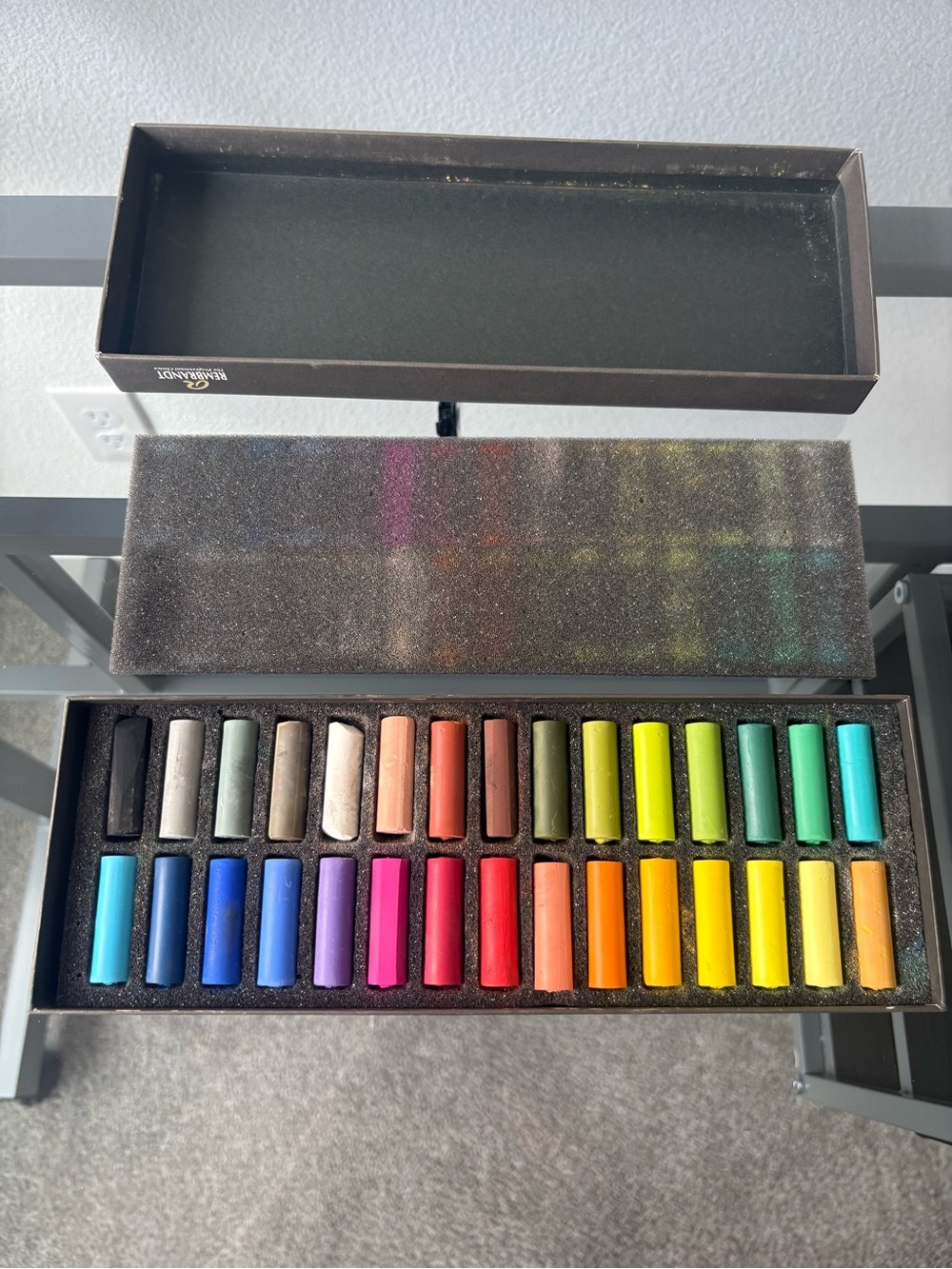 Rembrandt Soft Pastel Set - Assorted Colors, Half Sticks Set of 30